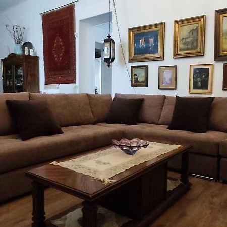 Casa Oliver Атина Екстериор снимка