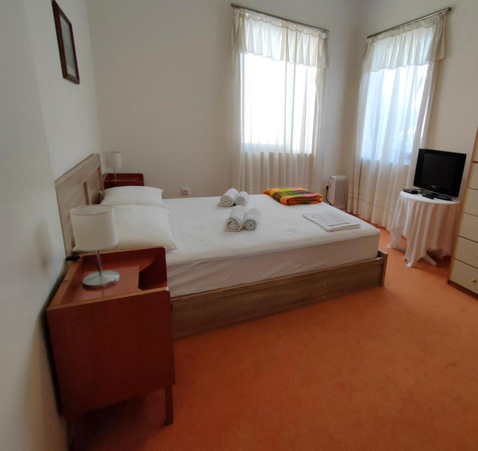 Casa Oliver Атина Екстериор снимка